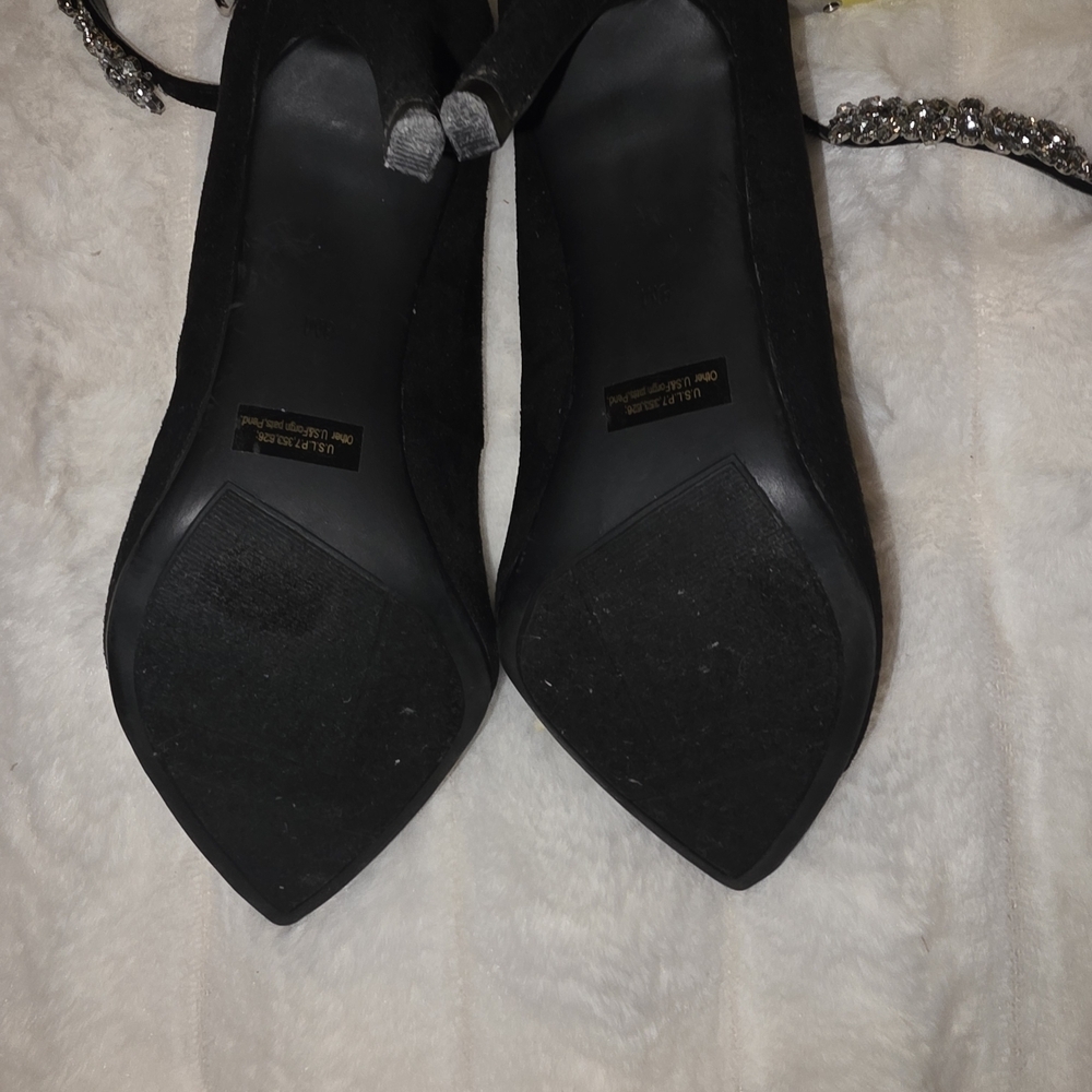 Marc Fisher Black Heels with Crystal Embellishments - Picture 6 of 7